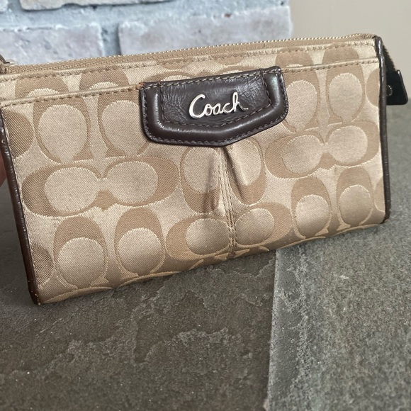 Coach Brown Vintage Signature Monogram Wristlet - Picture 2 of 12